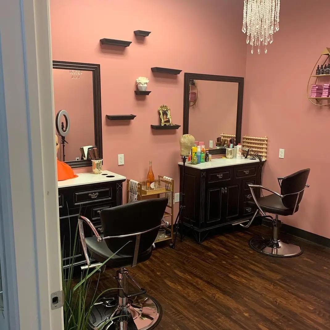 Time to Find the Top Salon Space for Rent in Dallas by The Village