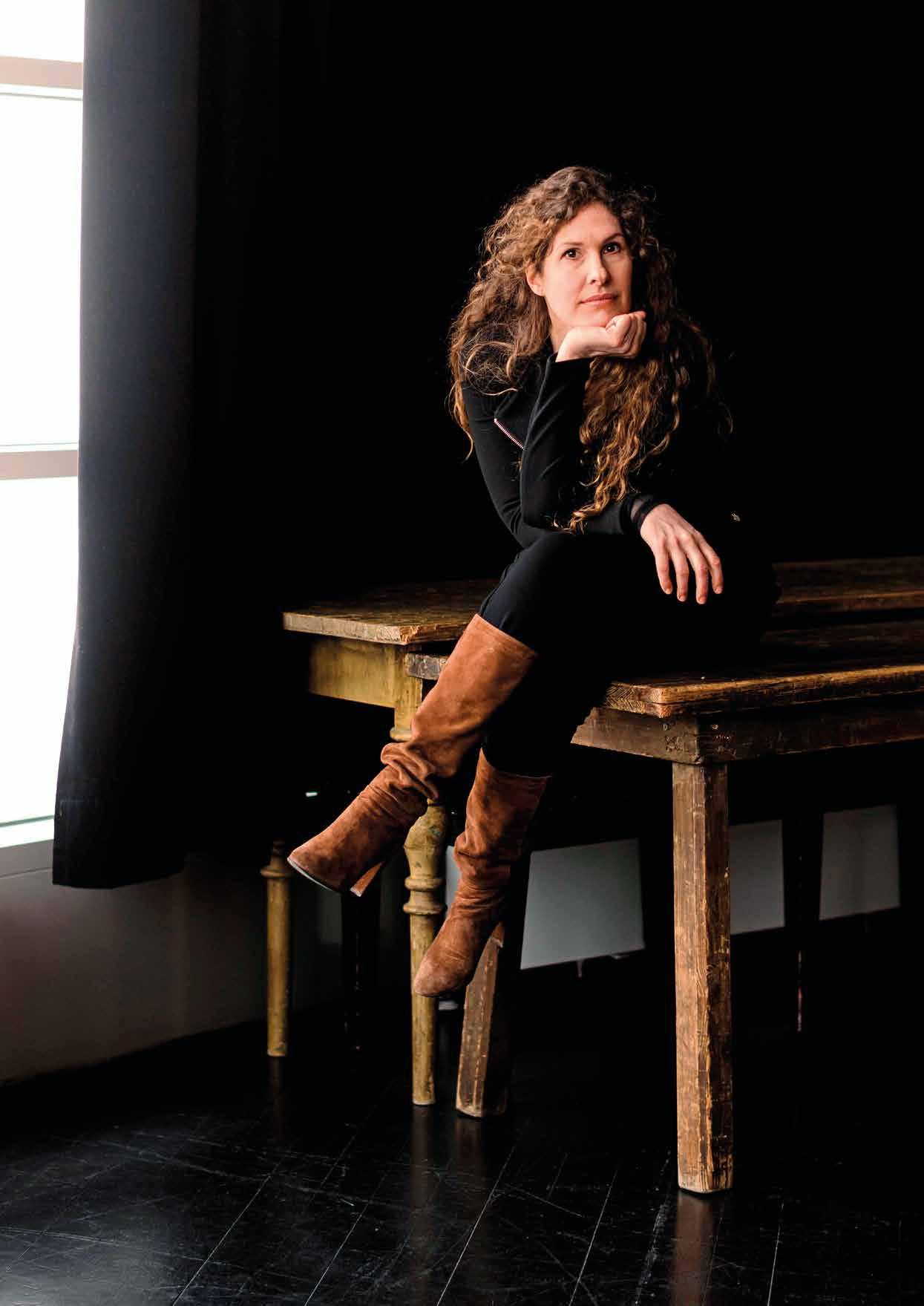 Cover for RUNDUM ZUFRIEDEN.