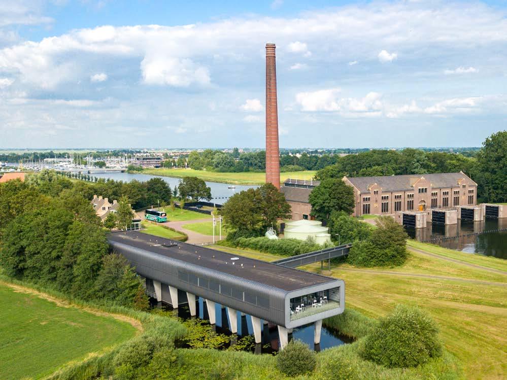 Cover for Ir. D.F. Woudagemaal Lemmer: ‘Onze focus ligt steeds meer op educatie’