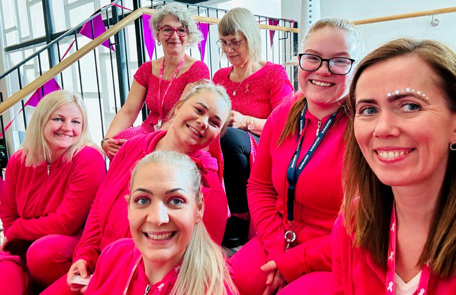 Cover for Úr lestun og losun skipa í hjúkrun