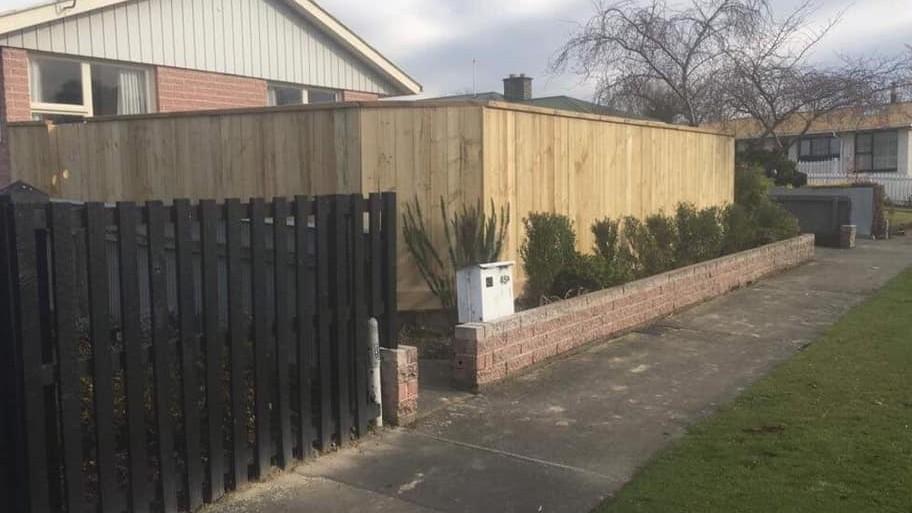 Transform Your Space with TopNotch Fencing in Hamilton by
