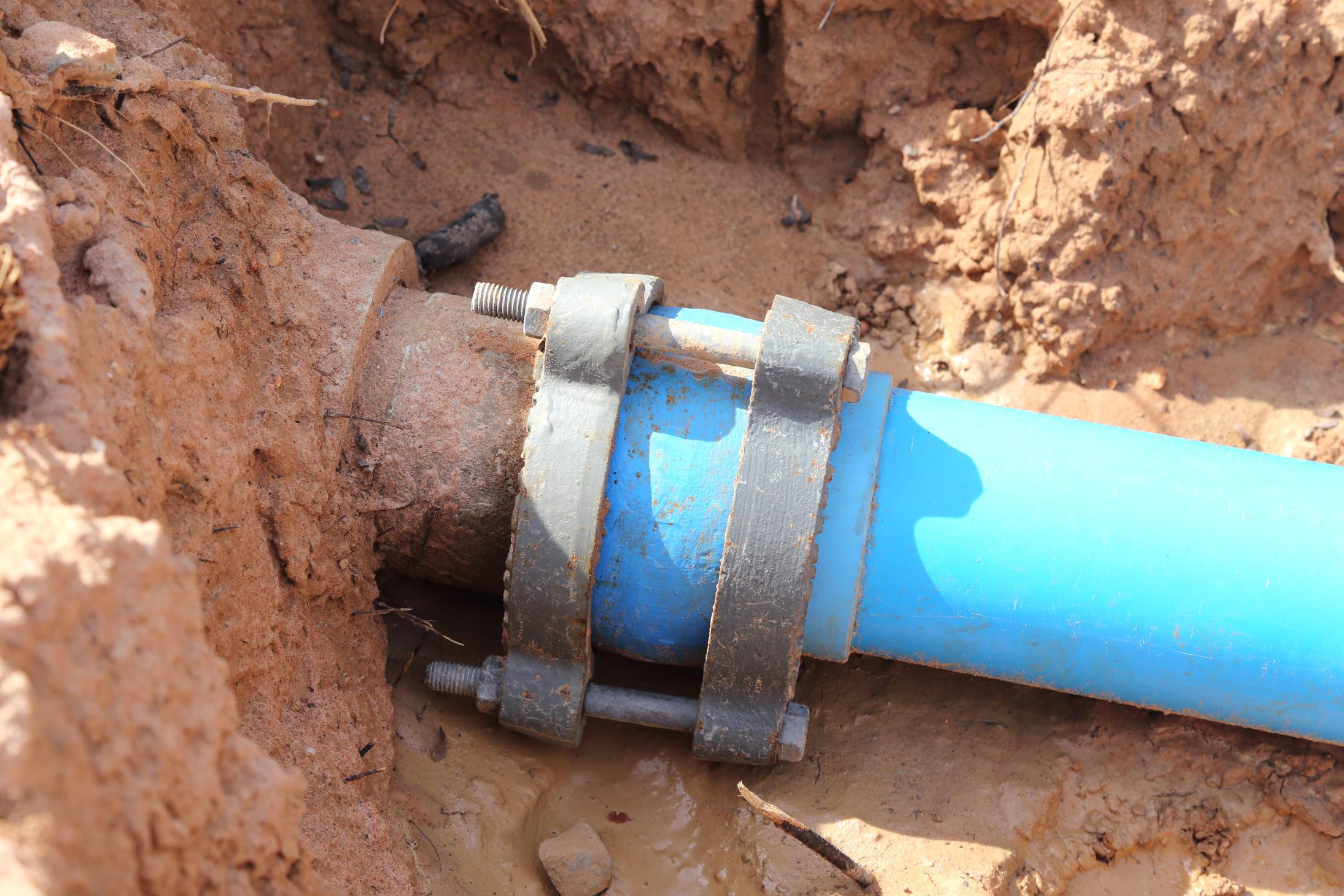 Understand the Cost Factors of Replacing Polybutylene Pipes by