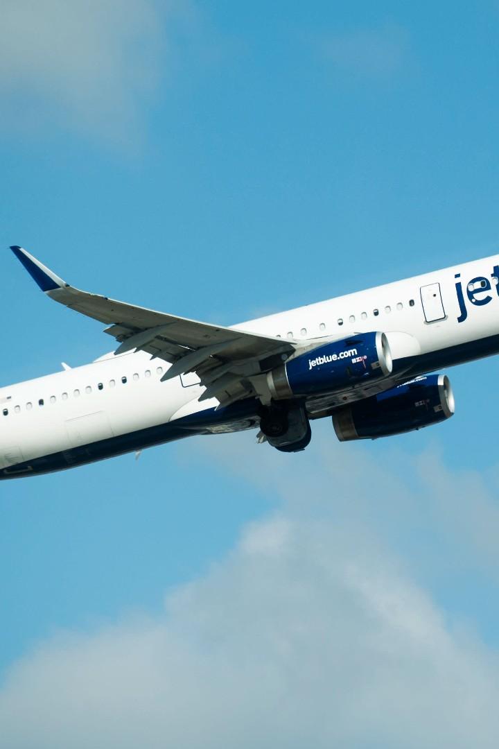 JetBlue Blue vs Blue Extra Which is Better? by mabahoy.airlline Issuu