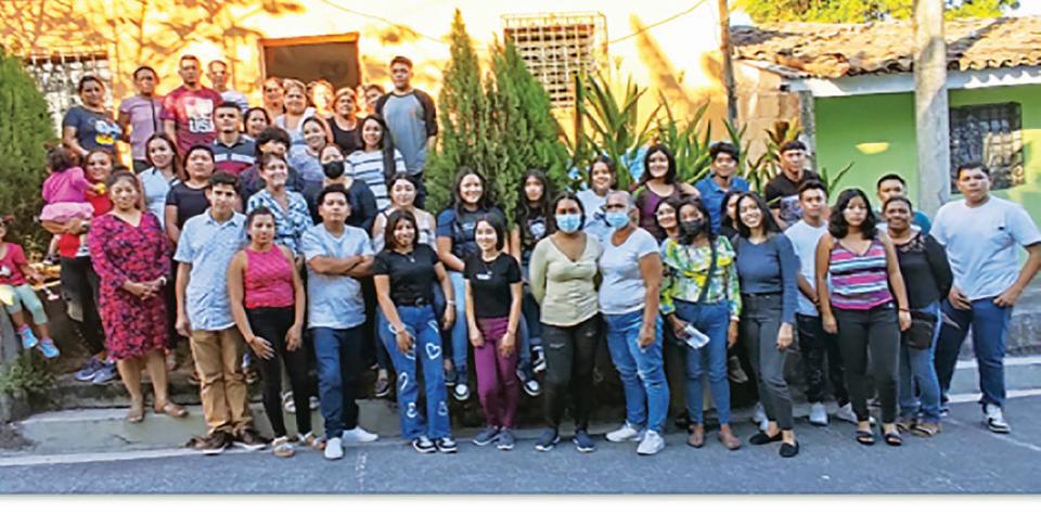 Cover for SOCIOS EN SOLIDARIDAD