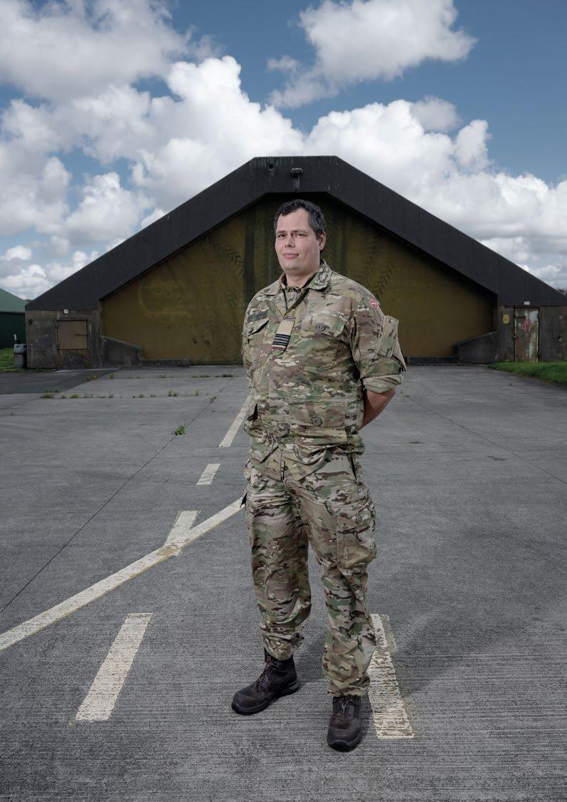 Mindedekoration til ære for udstationerede soldater, image size:797x1126