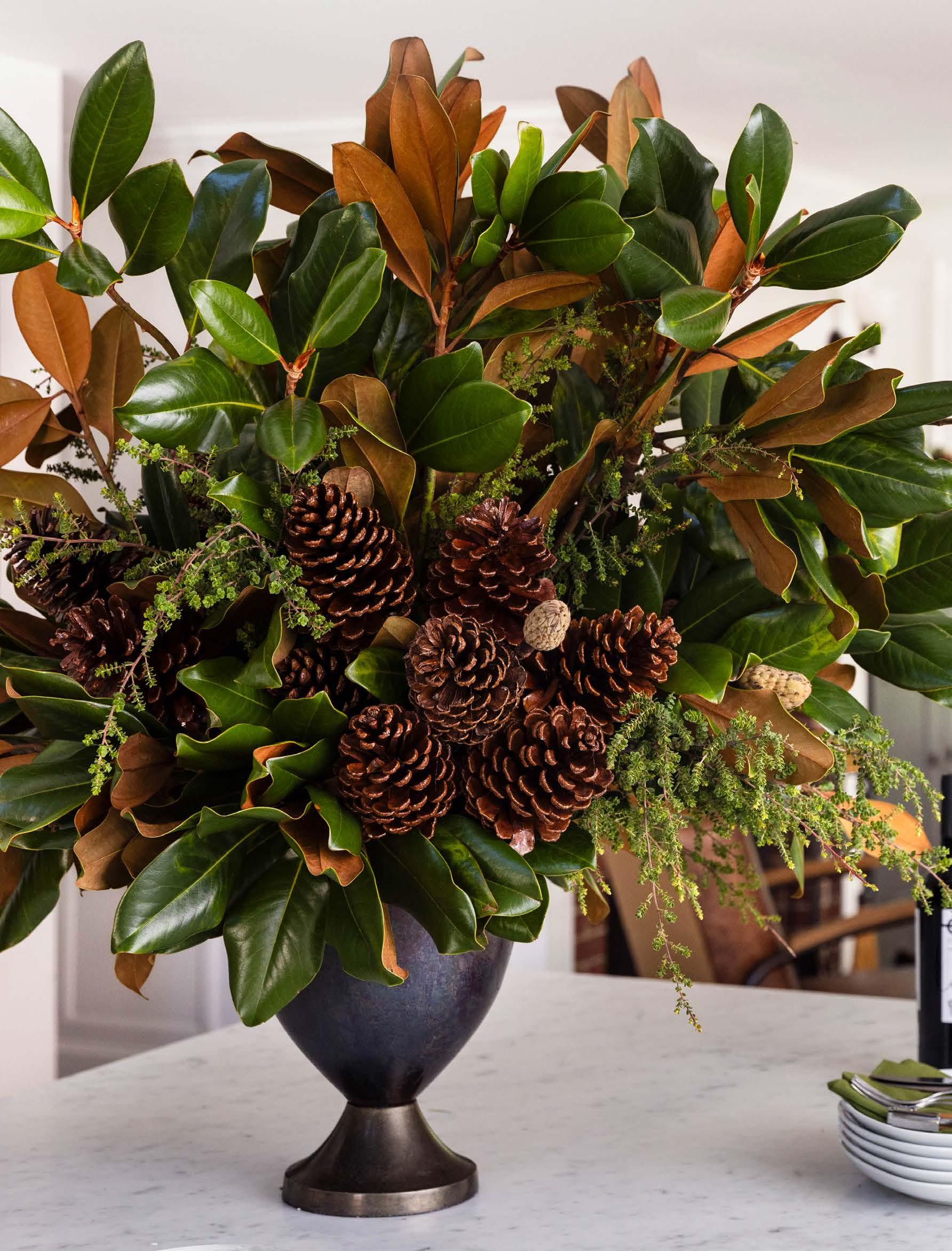 The Winston Flowers Holiday Décor Collection by winstonflowers Issuu