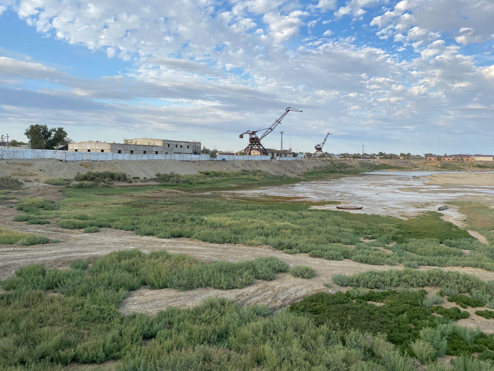 An Environment for People-to-People Diplomacy: Impressions from the Aral Sea Summer School