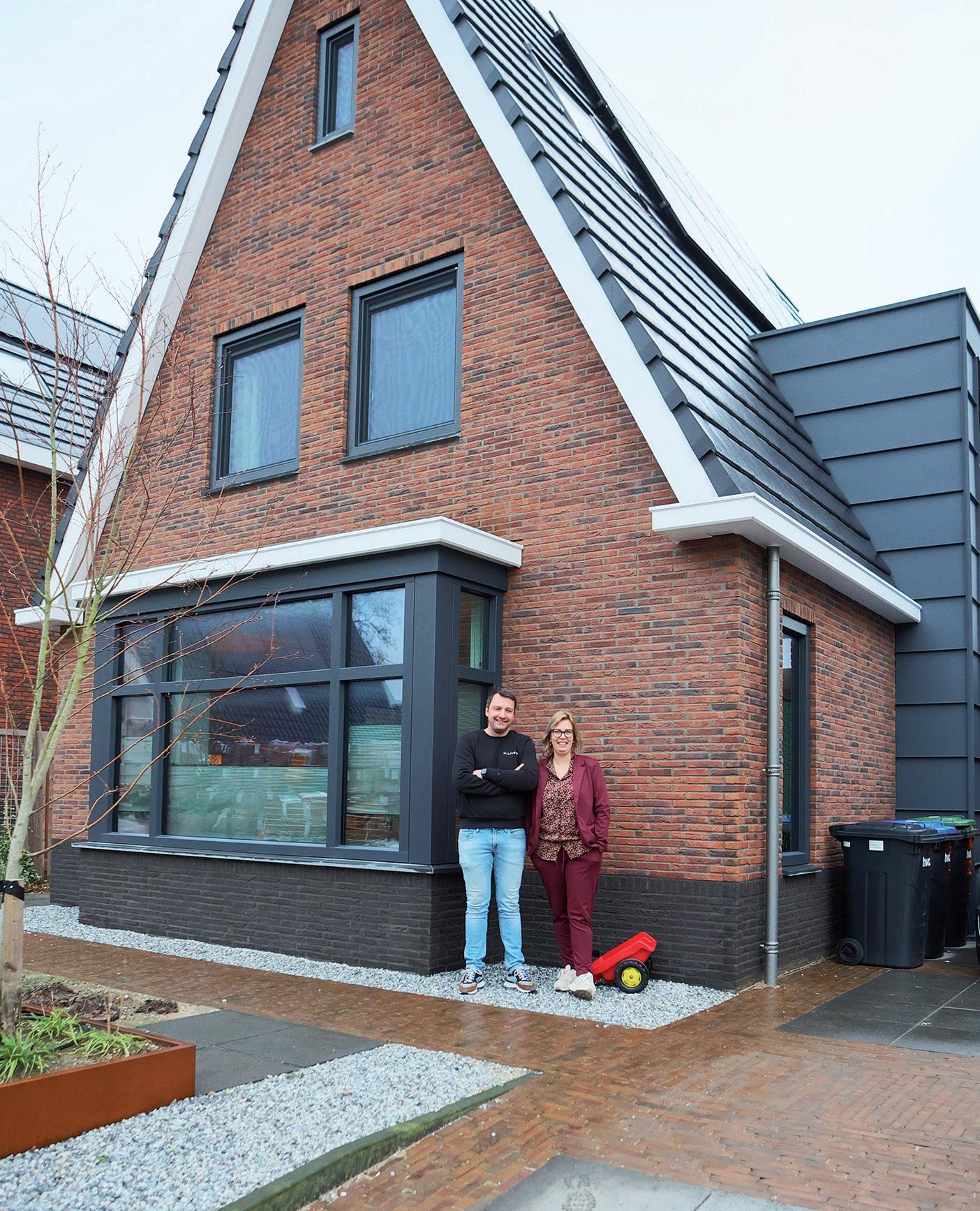 Cover for Eigen huis laten bouwen was onze droom, maar dan wel in Sterrenburg