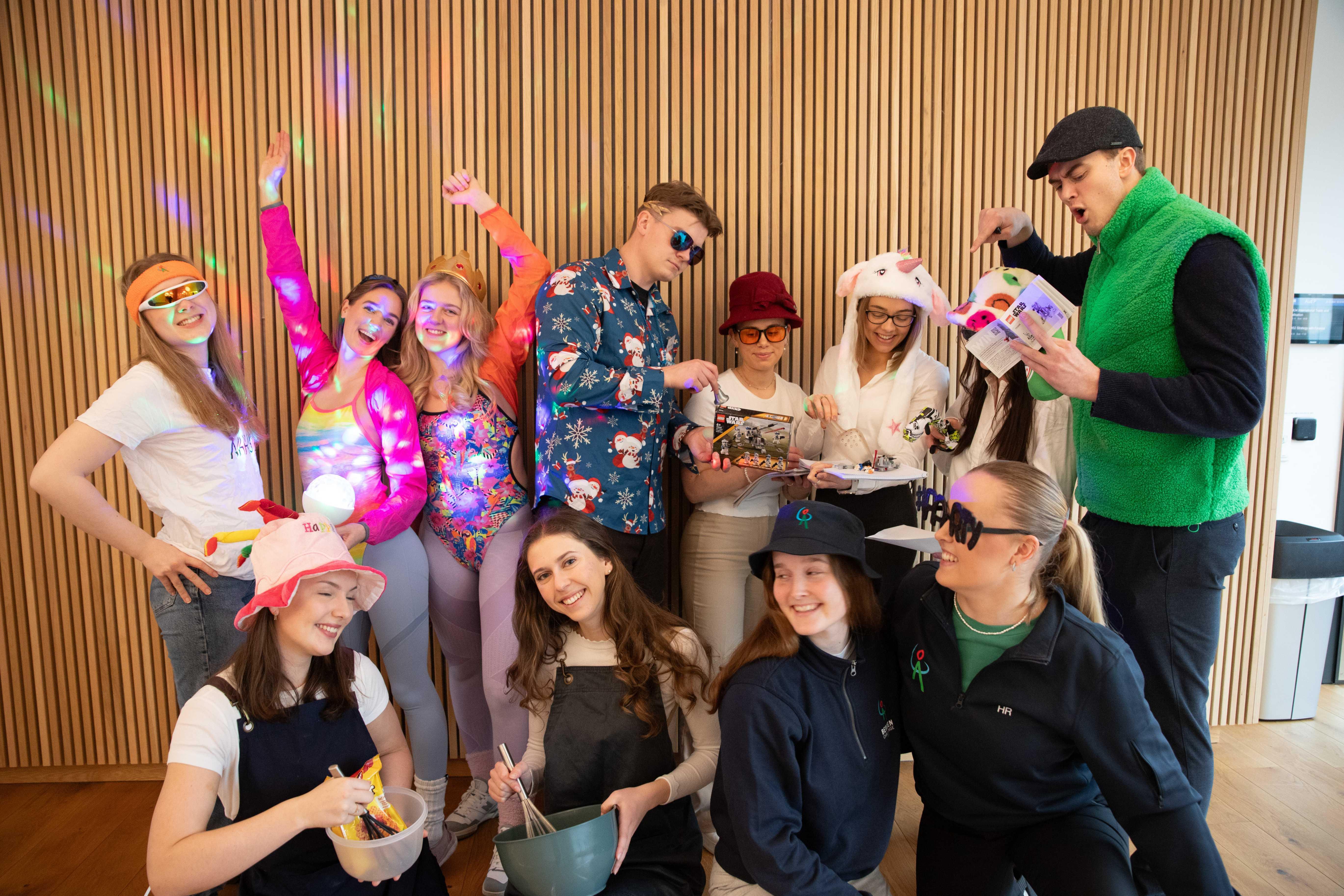 GIF Fighters Damer Elite - Årets spiller # 89 Linda Adolphson Årets  nykommer # 16 Caroline Hicks | Facebook, image size:5478x3652