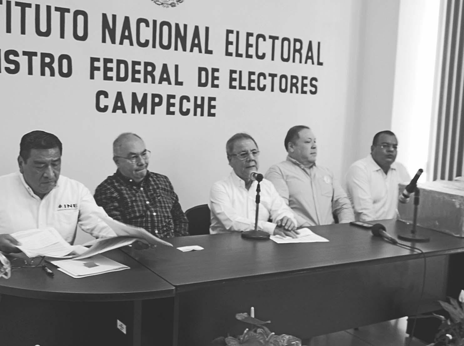 HABLEMOS DE ESTO Y LO OTRO, image size:1484x1108