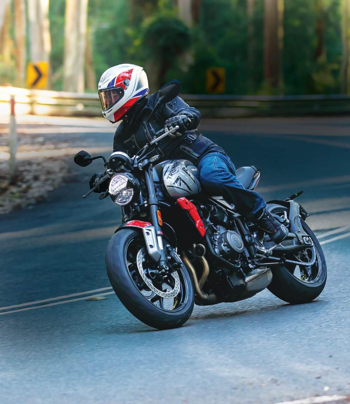 Australian Motorcyclist Issue #99 by Tony Clemenger - Issuu