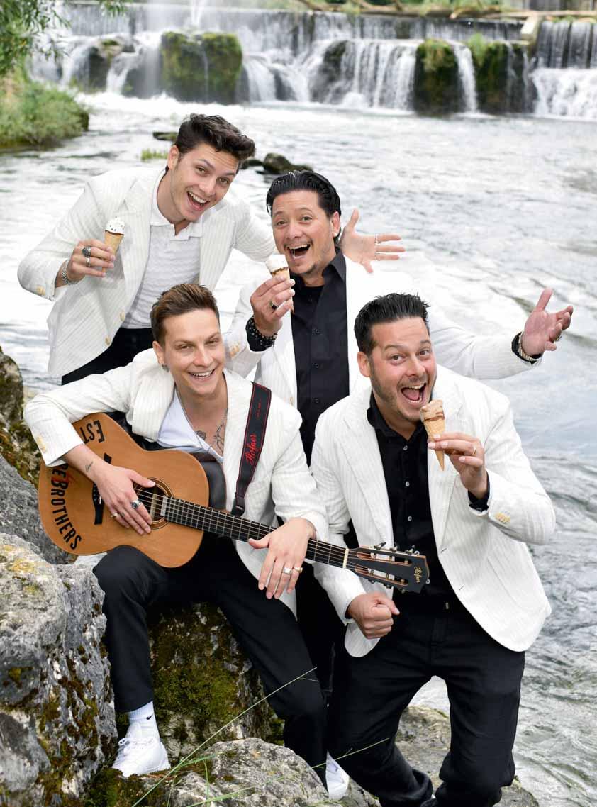 Flynn rider poster - Etsy Österreich, image size:842x1138