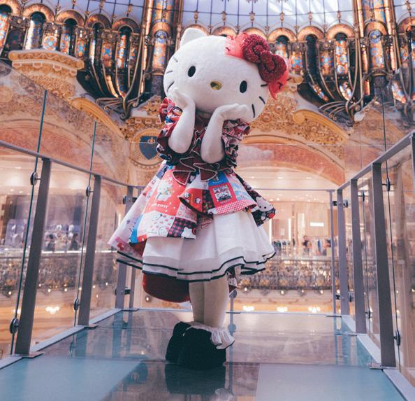 s*e様 Hello Kitty 恐竜博覧会 & エジプト展　ストラップ2本セッ Hello Kitty Exhibition – “As I Change, Kitty Changes Too