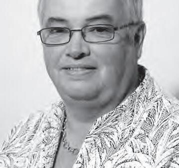 Sadie Holmes, Noel Baba şapkalı, eyer yapay penisinde çizgi roman okuyor Sadie Holmes, Noel Baba şapkalı, eyer yapay penisinde çizgi roman okuyor