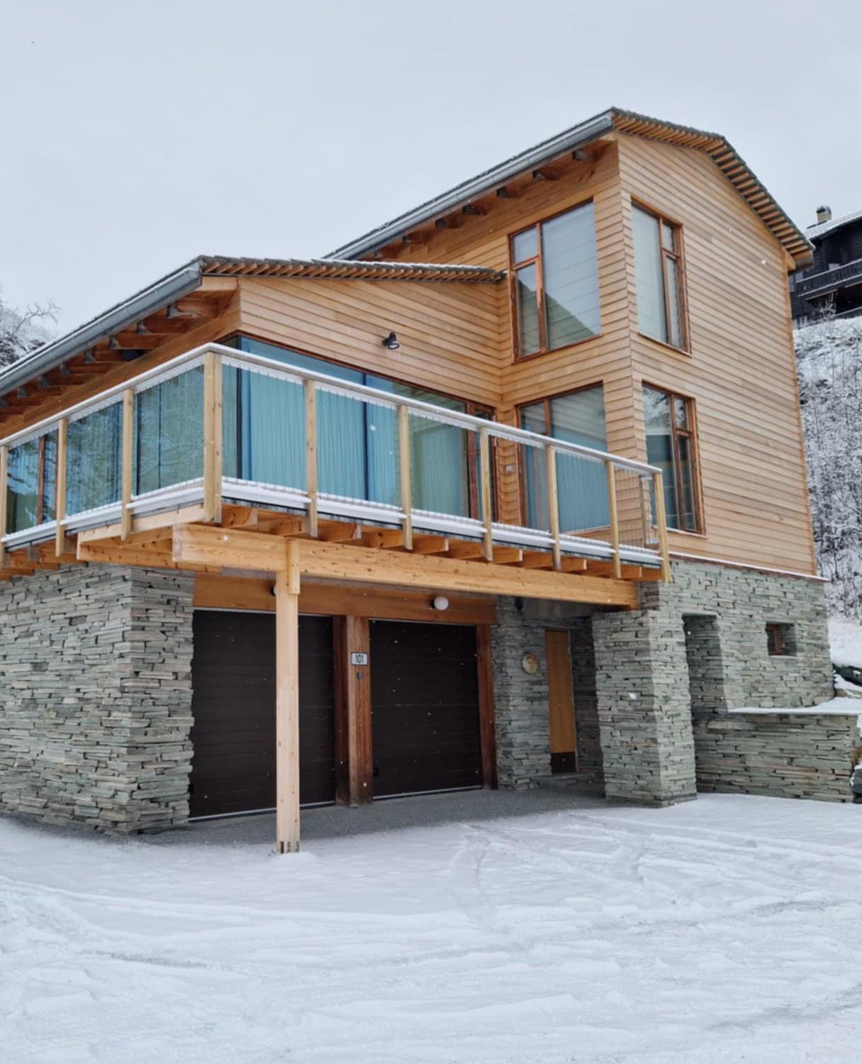HEMSEDAL BYGGSERVICE - VI ER DIN LOKALE SNEKKER