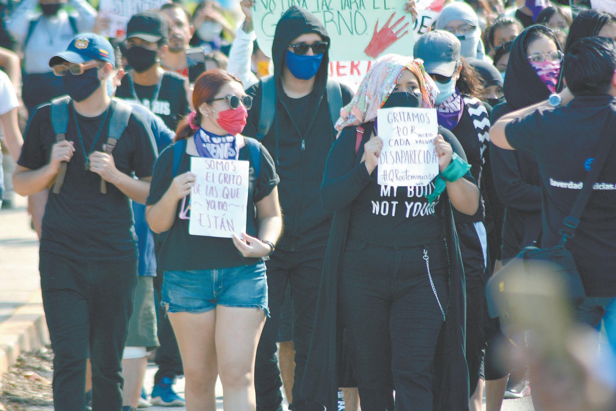 Power Magazine Moore | PDF | Cómics, image size:2126x1419