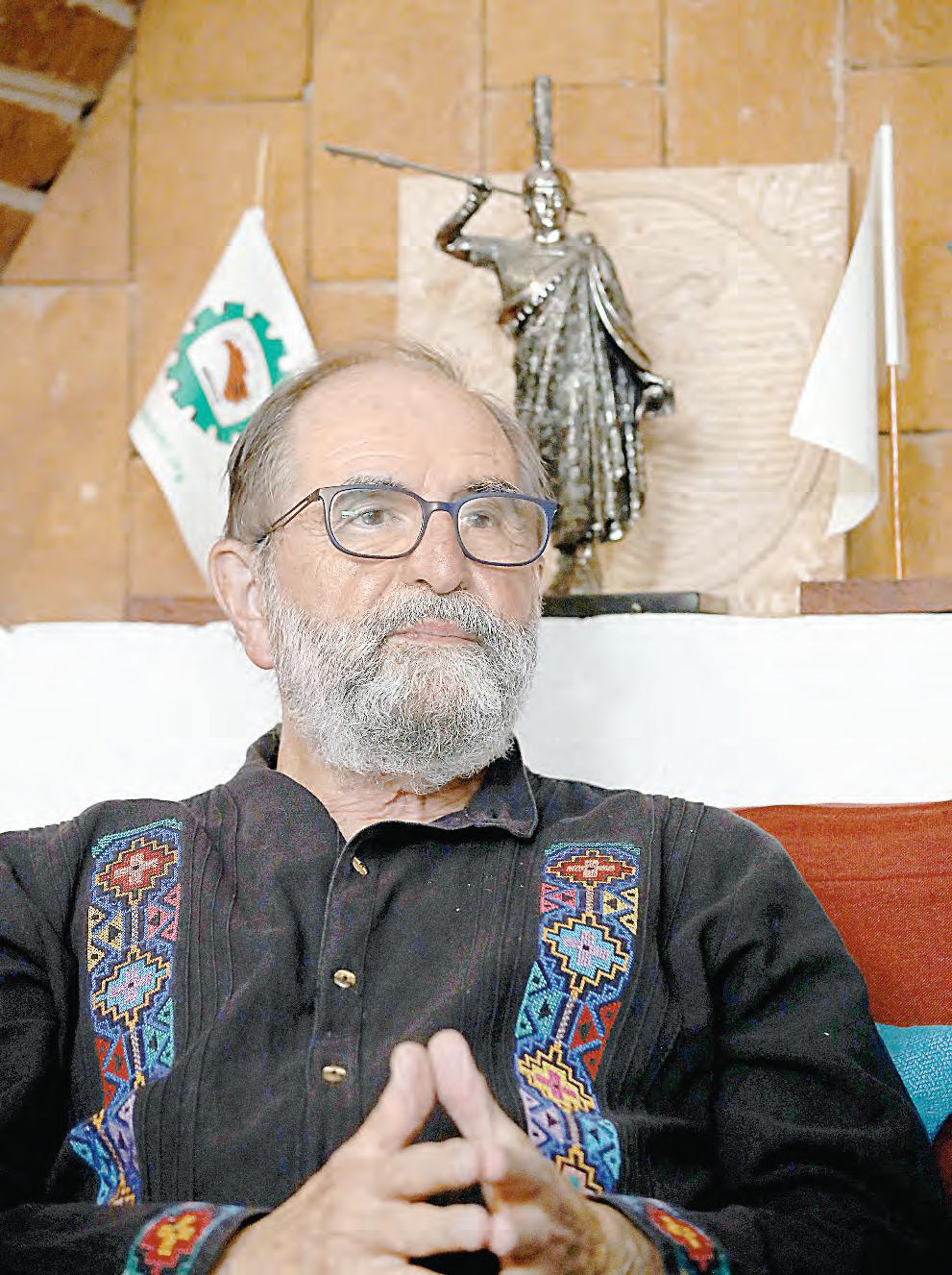 Ideas y criticas, image size:991x1327