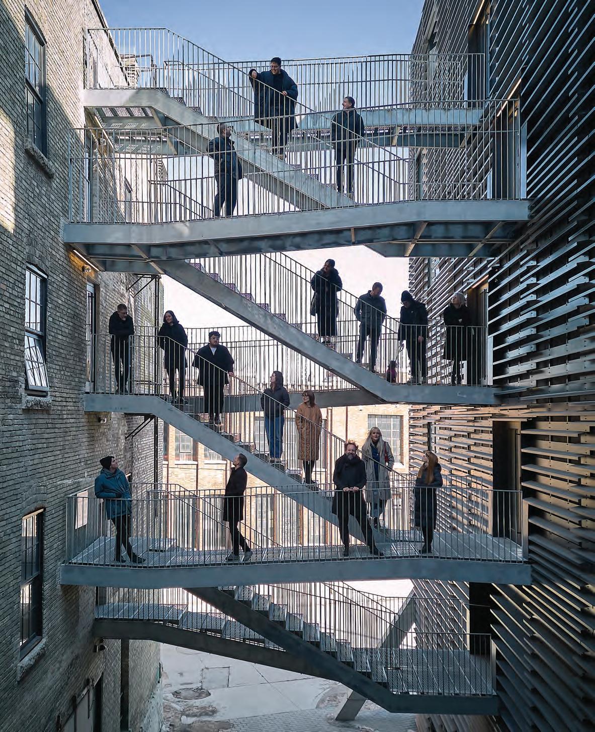 洋書 Canadian Modern Architecture 51oy-Fy77yL._UF1000,1000_QL80_.jpg