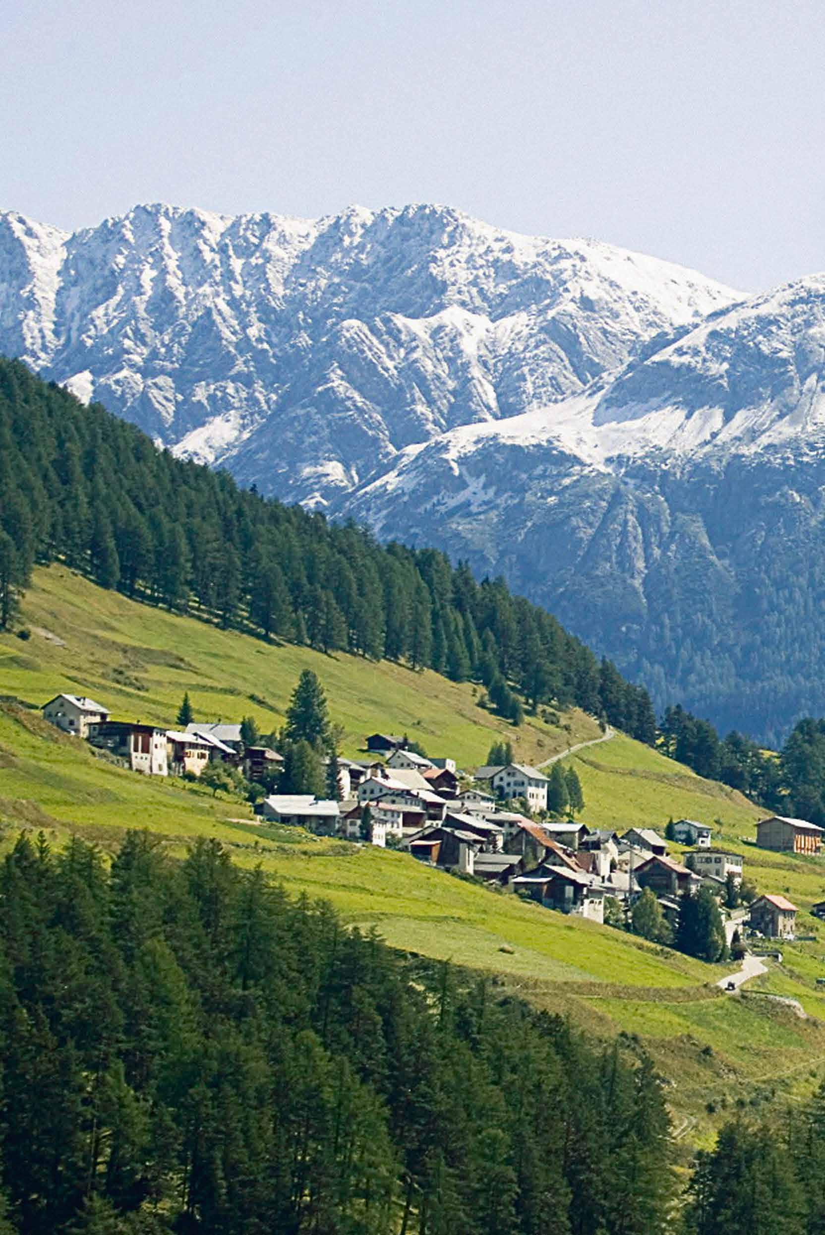 Kurzvorschau Panoramawanderungen Schweiz by WEBER VERLAG - Issuu
